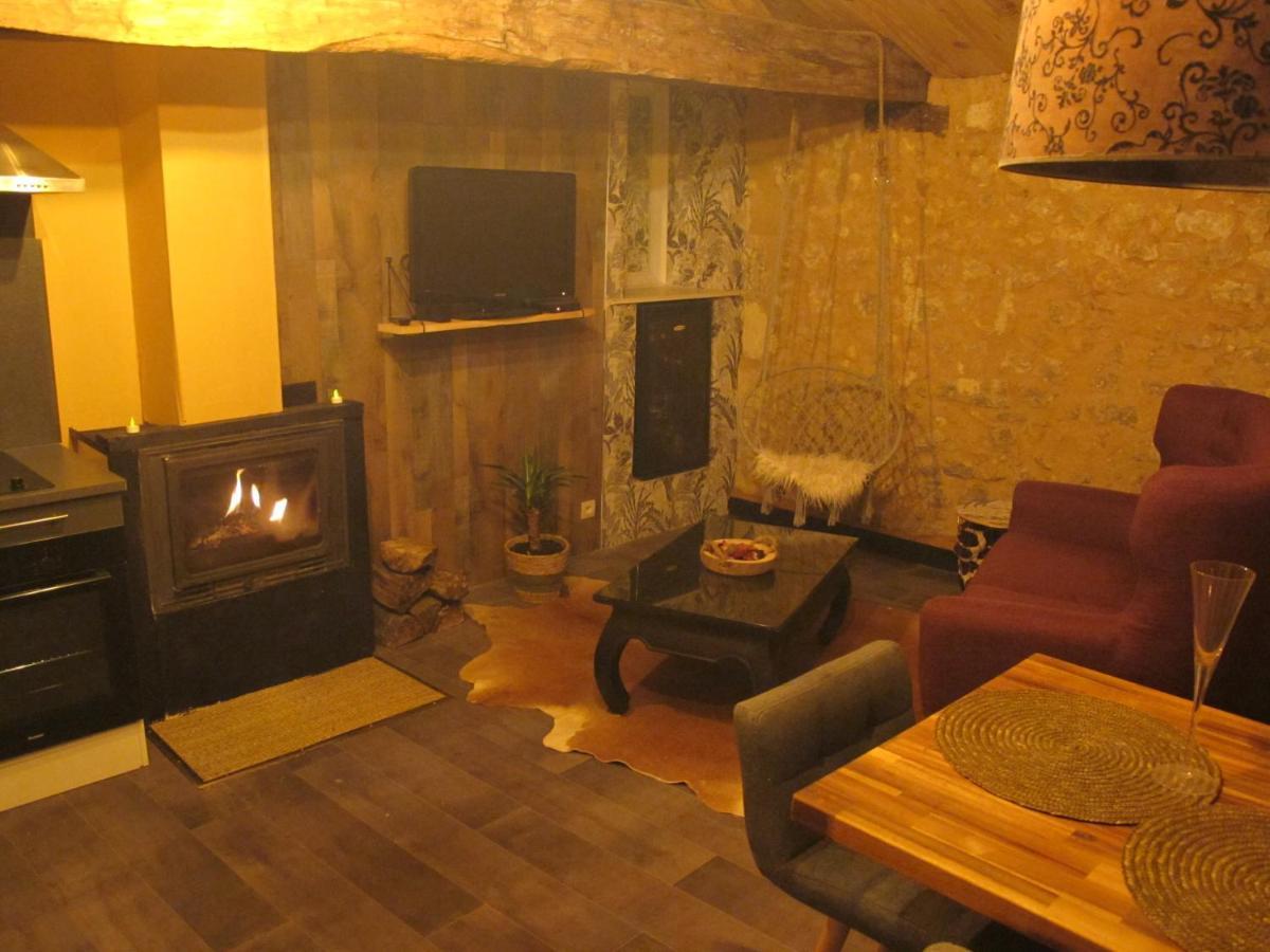 L'Ecrin De Dounia Hotel Bourg-sur-Gironde Luaran gambar